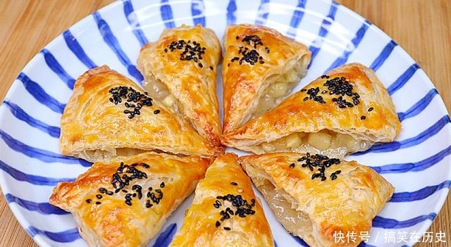 苹果这样做太香了,不煎也不炸,香甜酥脆,上桌后孩子抢着吃