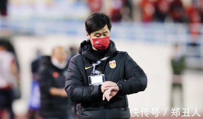 蒋光太|无愧为中超范戴克!27岁归化成国足遮羞布,颜骏凌该请他喝两杯!