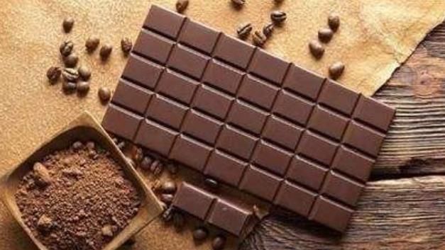 模板|吃多年巧克力才知道，上面的凹槽有啥用，一直以为是方便掰巧克力