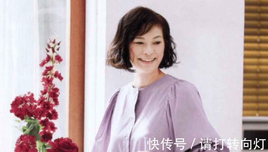 小卷 四五十岁的女性换发型,与其为了减龄去装嫩,不如优雅知性显高级