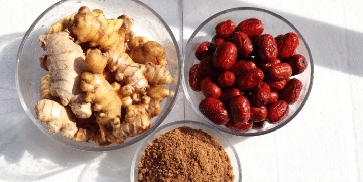 生姜|入夏后，最该吃的就是它，早上冲一碗，补气血，精神一整天