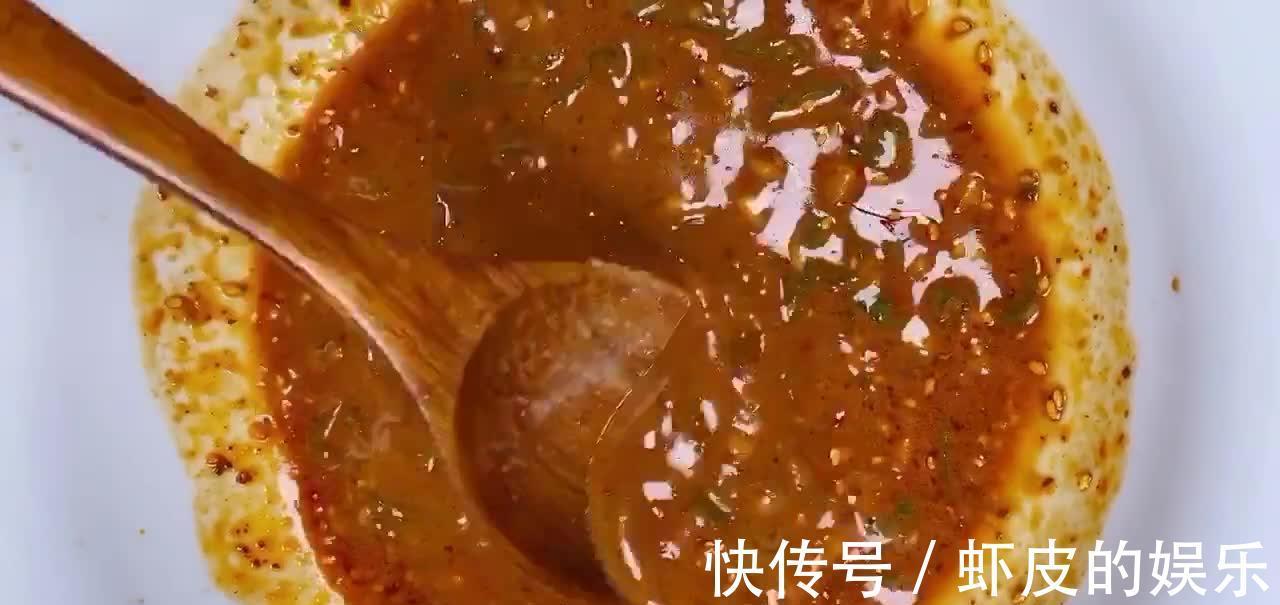 家常麻酱拌面的做法，正确芝麻酱的用法很重要，清爽不腻唇齿留香