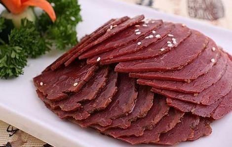 甲状腺|羊肉是甲状腺的发物吗?医生提醒:不止是羊肉,三种肉类也建议少碰