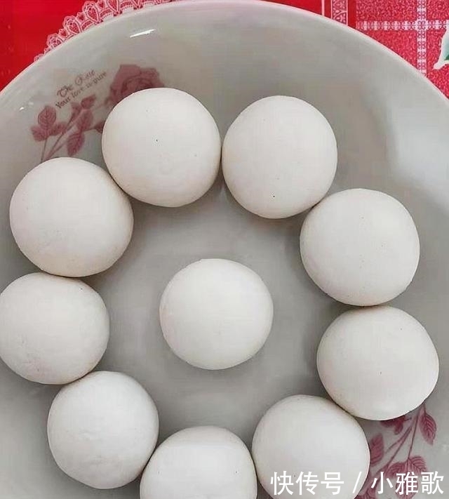 皮肤|它是“穷人的阿胶”,早晚吃一碗,色斑没了,皮肤水灵灵