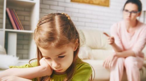 孩子喜欢发脾气,该如何培养“情绪管理”能力?父母要做好这三点