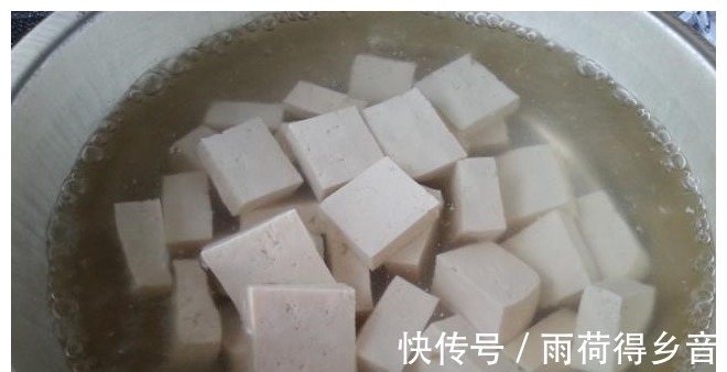 开胃|麻婆豆腐的口味太重教你一道番茄豆腐，豆腐软烂美味又开胃！