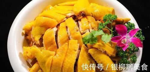 羊肉|白切鸡的家常做法，鸡肉鲜香味美，鲜嫩无比，味道不比牛羊肉差！