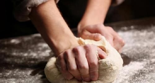 为啥面发得挺好,蒸出的馒头却有的软塌塌,记住这4点,零失败!