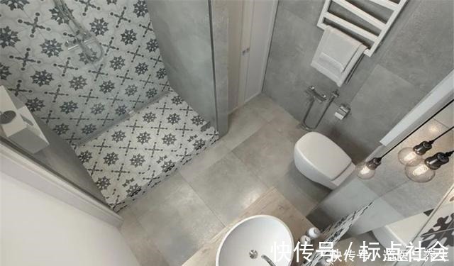公寓|女孩独居29㎡小户型,一平米都不敢浪费,卧室仅有一张床大小!