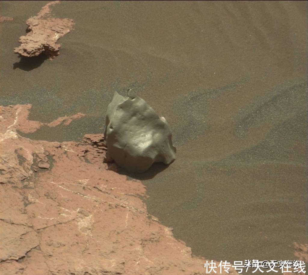 火星 沟壑纵横,表面黑色物质喷射,火星到底有多奇怪