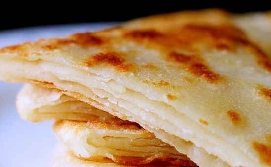 蒸馒头烙饼发面时,只放酵母是“大忌”,多放2样,10分钟发满盆