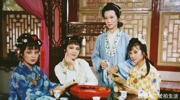 玫瑰花|探春是人见人爱的玫瑰花,为何王熙凤那么畏惧她有两个关键因素!