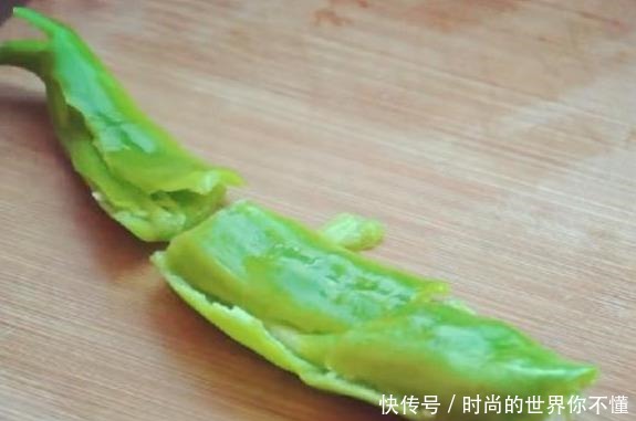 老干妈炒尖椒|尖椒这么做,美味又开胃,三碗米饭都不够吃