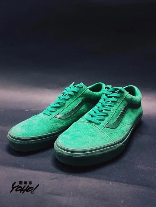 潮鞋速览｜一次性开箱多双 CNY 主题鞋款，今年大家玩起了哪些新年元素？