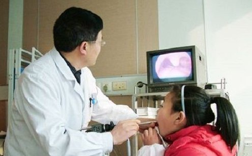 龋齿|孩子因嘴臭遭同学嫌弃，检查后取出这东西，亲妈都嫌臭