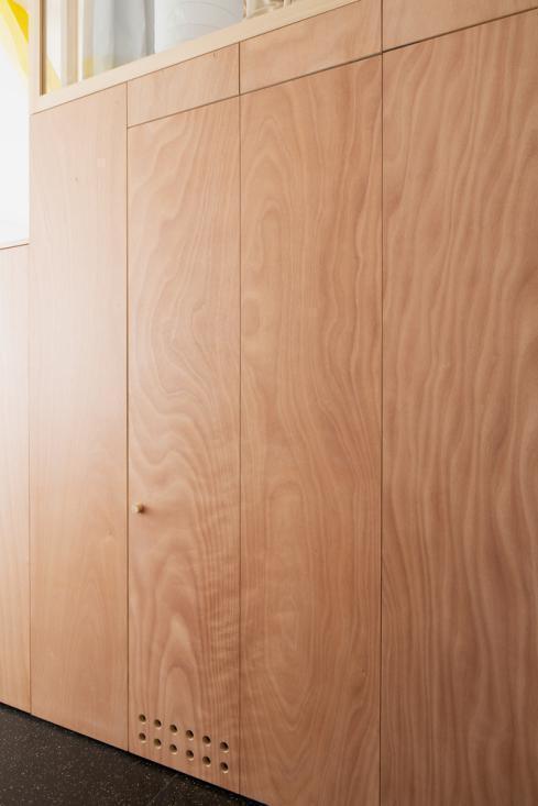 学区|为了2个孩子,她坚持买下55㎡学区房,无客厅,靠楼梯有了3间卧室