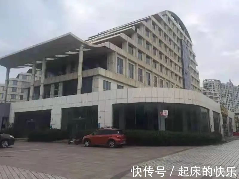 拍卖|日照著名“变形金刚”烂尾楼即将房产拍卖!