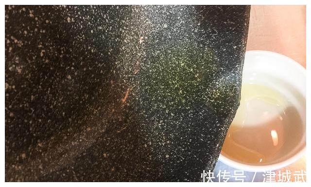 剩饭救星,一个小妙招让你的米饭好吃到爆,五分钟就能上桌!