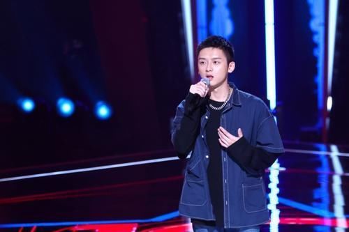 《好声音》五强出炉,伍珂玥实现逆袭,可总冠军人选依旧扑朔迷离