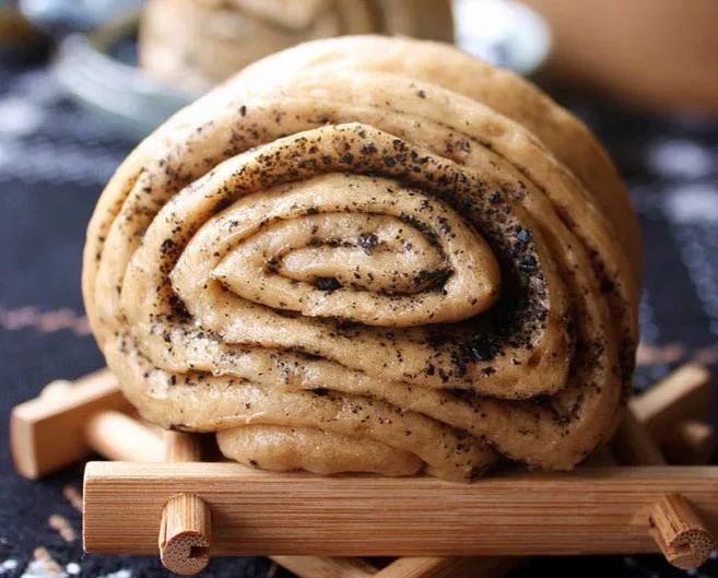 黑芝麻|补药一堆不如黑芝麻一勺！黑芝麻的最佳吃法，真正补肾补脾补元气