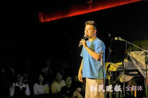 孫中欽|上班族夏日夜生活新陣地 春秋航空7月“微笑年”脫口秀火熱來襲