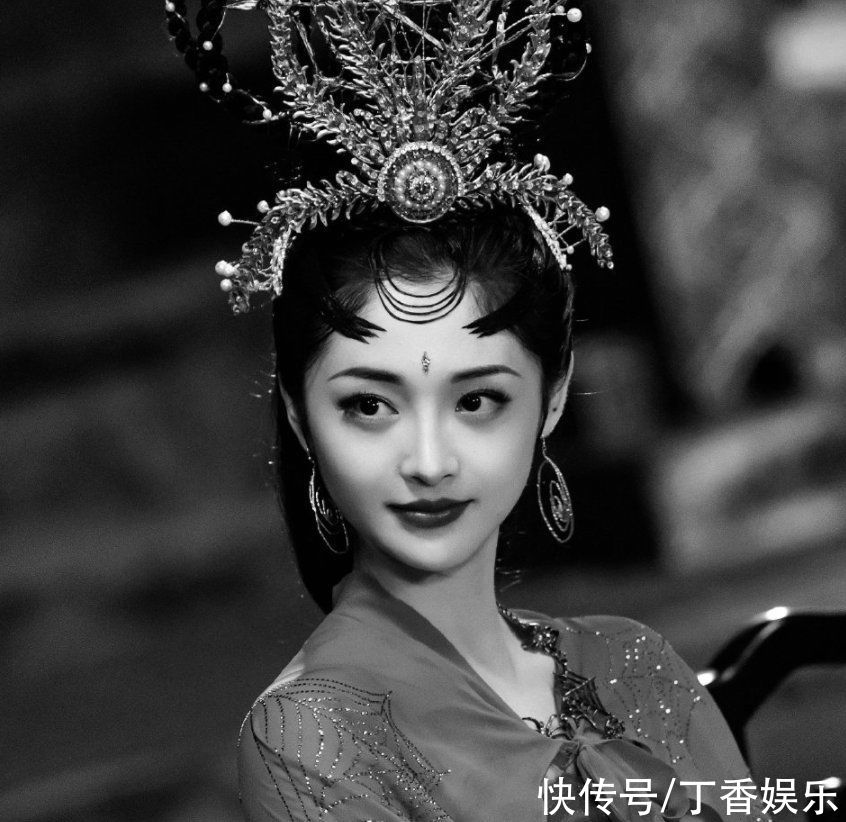 扮相|《萌探》周洁琼ｃｏｓ蜘蛛精，妆容扮相绝美，这才叫做神还原