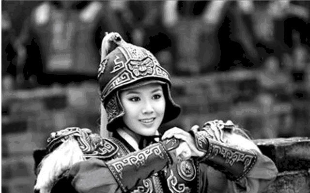 男人|一中国名女人,至今世界都在祭奠她,生前大家都以为她是男人