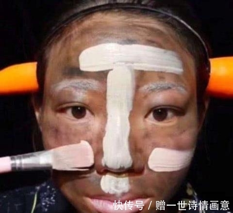 白富美|奇闻:女子长相丑陋,化妆成为白富美后,这辈子都不想卸妆了