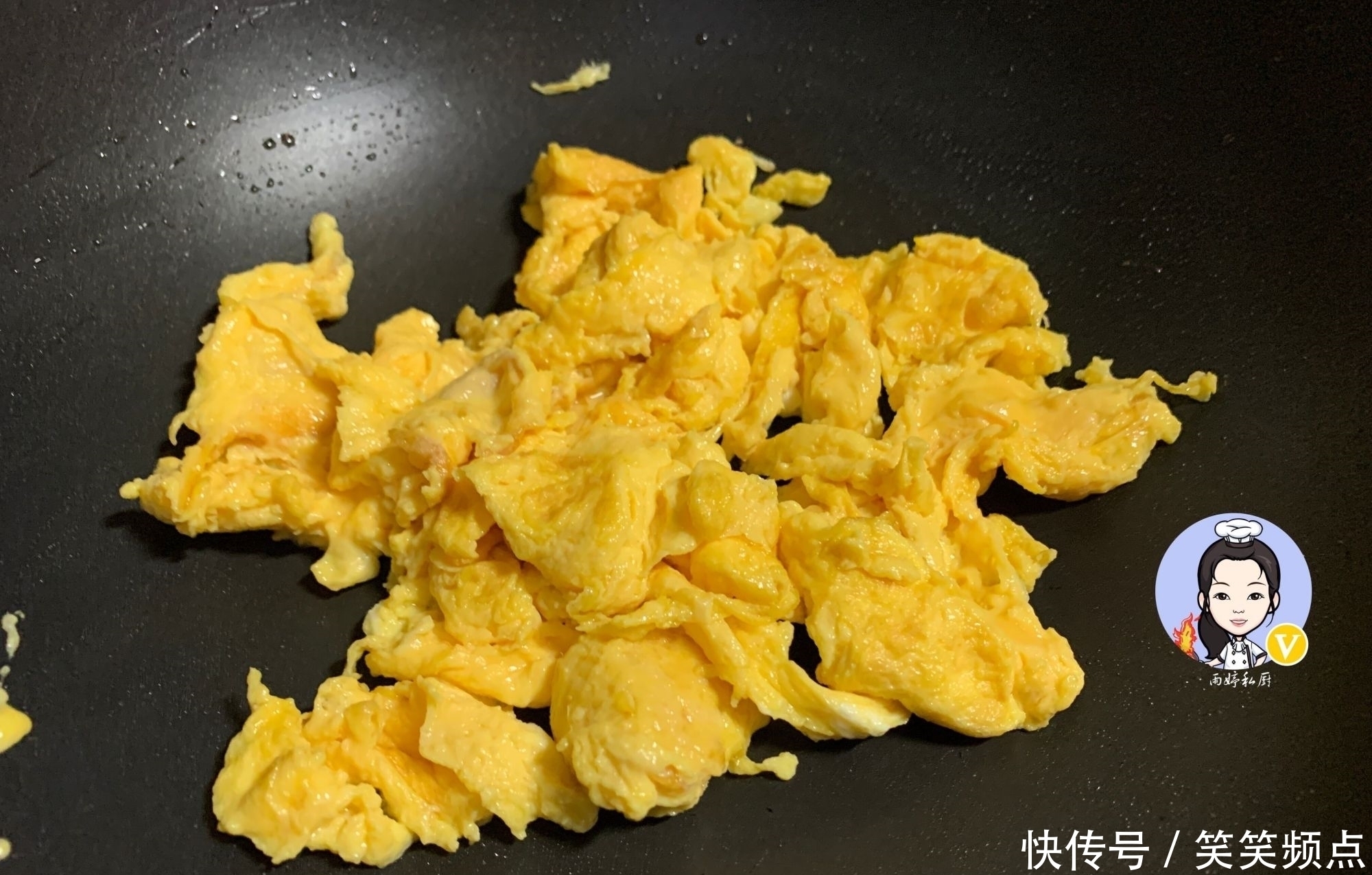 炒丝瓜时,万万不能直接炒掌握这1个诀窍,保准出锅翠绿不发黑