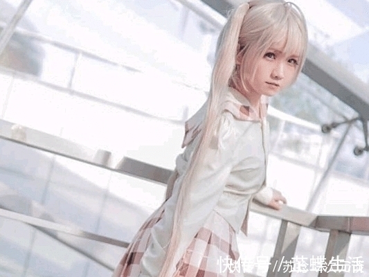 动漫|初中生cos“穹妹”走红,“公主跪”坐姿亮了,网友:学不来!