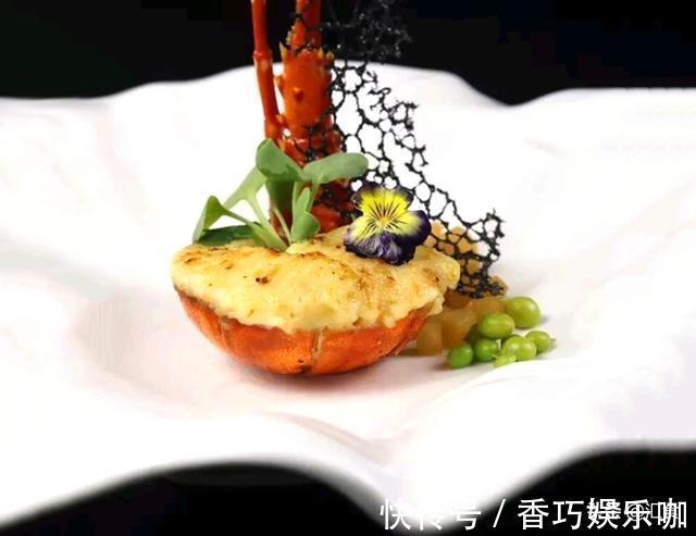 小青龙|豉油东星斑、金丝香茅九节虾、芝士焗小青龙配目鱼脆片