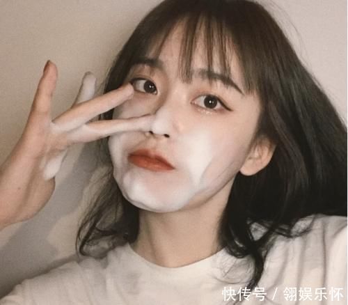 “长期化妆”和“长期素颜”的女生,皮肤差距,真是一目了然