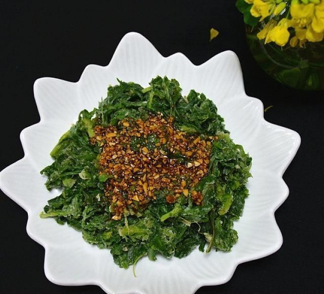 品尝|第一次用蒸的方法来品尝茼蒿的美味,感觉很好