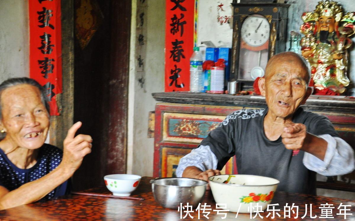 肠胃道|50岁进入生命黄金期,保持身体“1处软、2处通”,身体健康易长寿