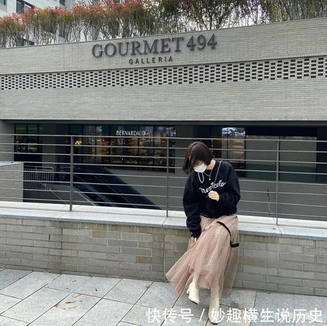 别再这样穿卫衣了!真的很low!