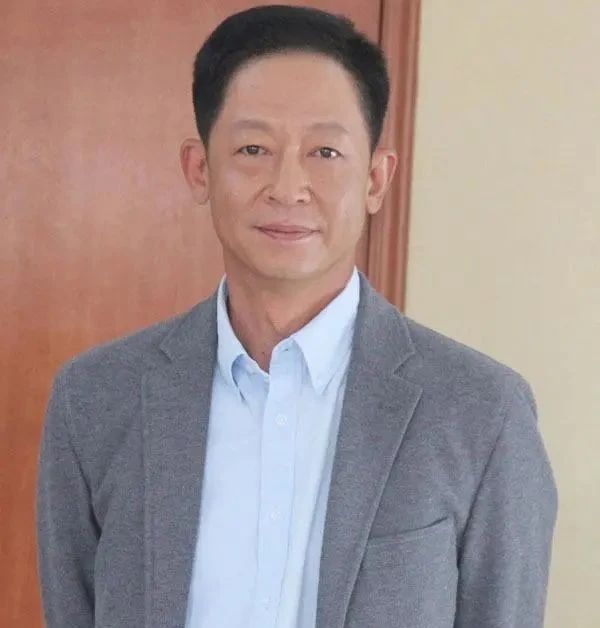 叛逆者@王志文硬笔楷书老辣持重,有文征明神韵,行书行云流水,洒脱飘逸