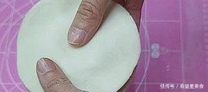 春饼|私房教你做薄如纸的春卷饼，和饭店一样的薄饼原来是这么做出来的