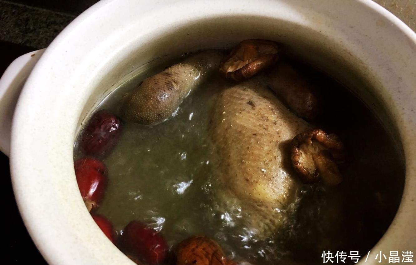 秋冬进补, 吃鸡肉牛肉都不如它, 吃1只胜过9只鸡, 补肾又暖胃