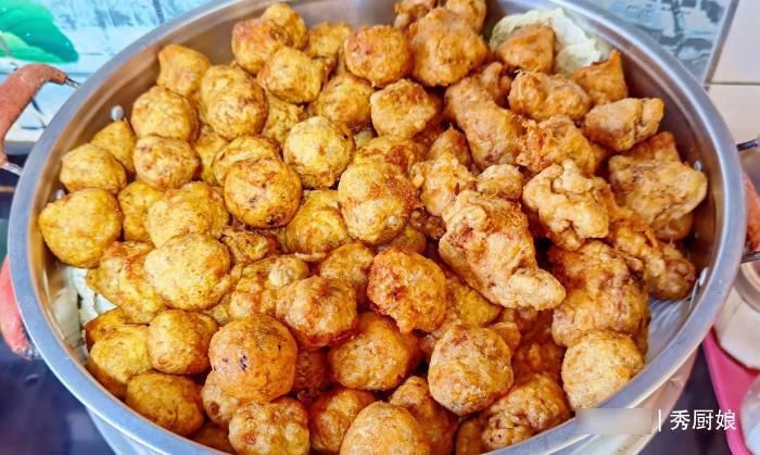 炸肉丸子，别只加面粉，多加3样食材，丸子外酥内软，好吃不油腻