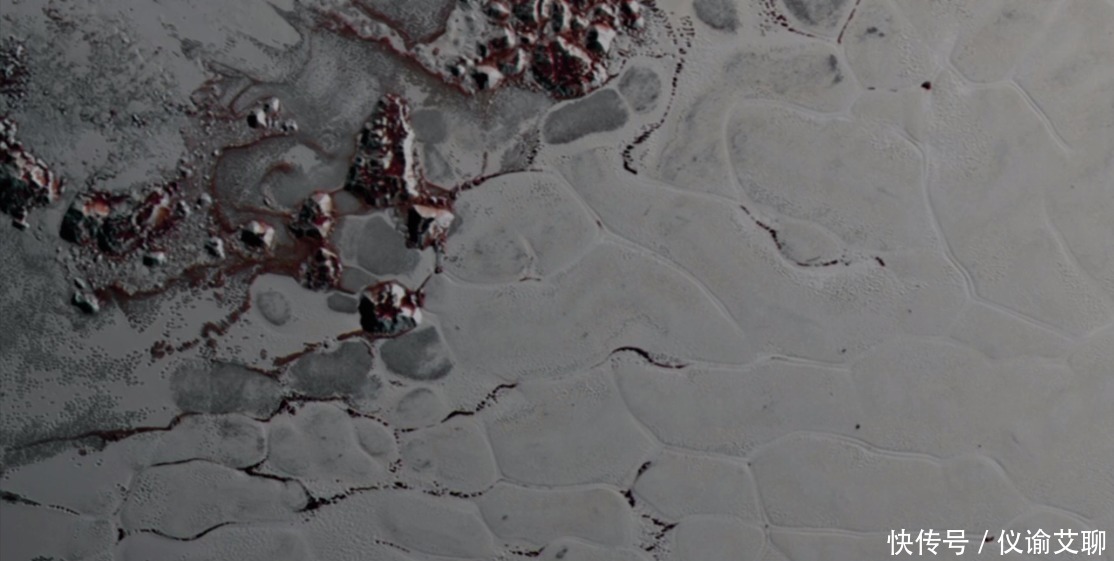 海洋 冰冷的冥王星之心,藏着一片温暖的海洋