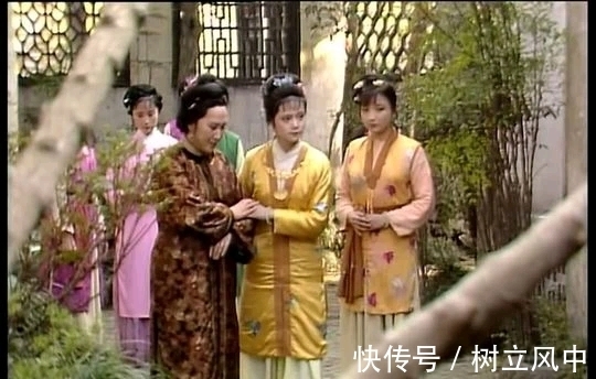 香菱@红楼梦:夏金桂撒泼打滚只求离婚!薛家做了三件亏心事不敢休妻