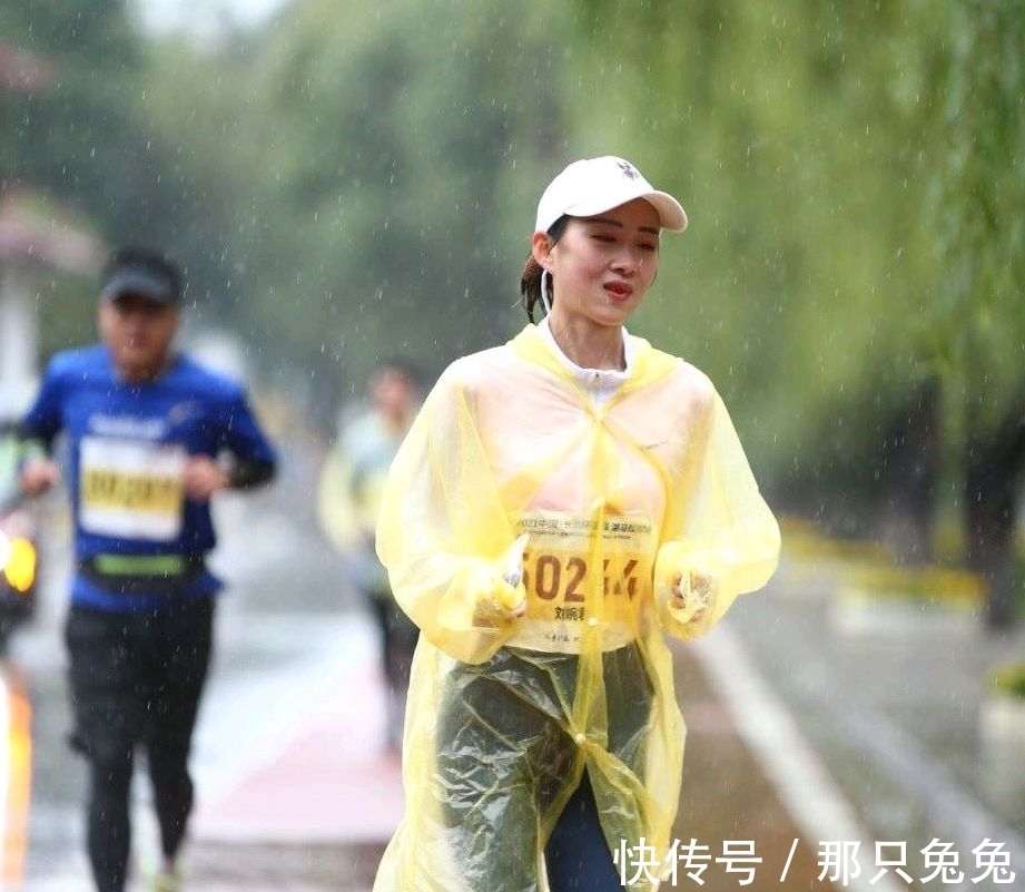 跑者|“上瘾跑者”的共同特征:越跑越开心!