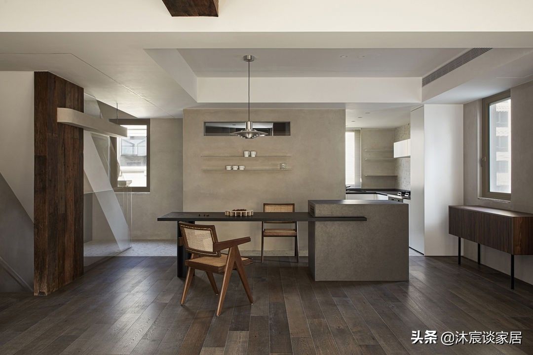 侘寂风|初看,他家真是“家徒四壁”,细品,真的是很有味道,越看越喜欢