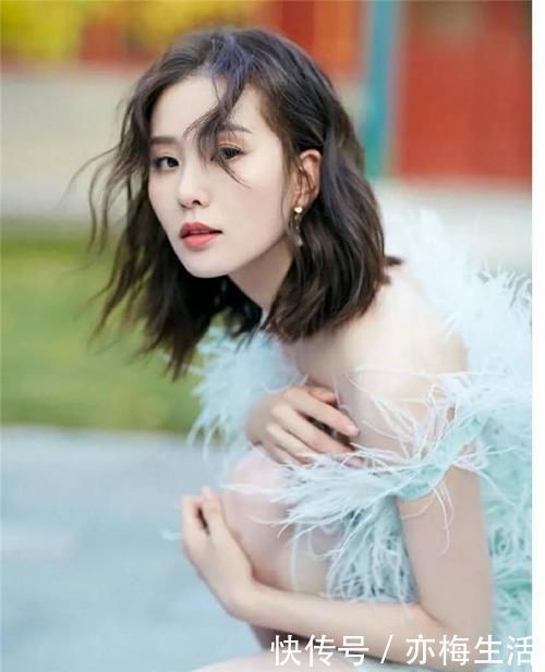 头型|你适合留“披发”还是“扎发”?关键看这5点,其中第二点很重要