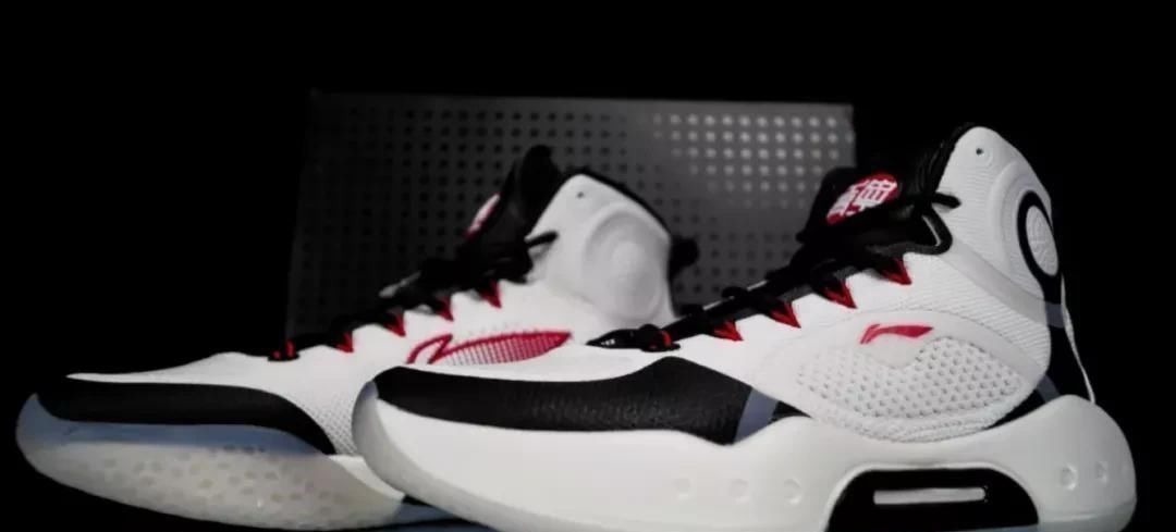 驭帅 这些就叫国产之光!不输国际大牌的国产实战鞋你穿过几双?