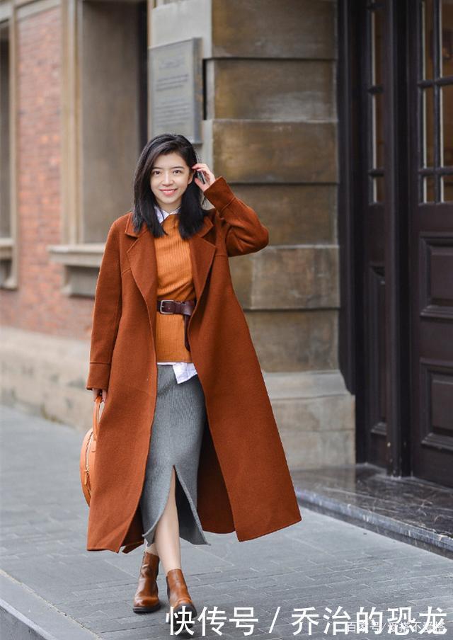 半身裙|三木带火了一种穿法,叫大衣+半身裙,高级时尚显气质,贼好看