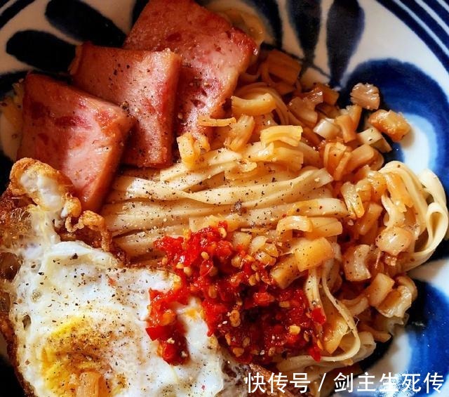 莉姐|黄磊晒了一碗面,瞬间点赞过万,被粉丝们称为面中上品,来看看