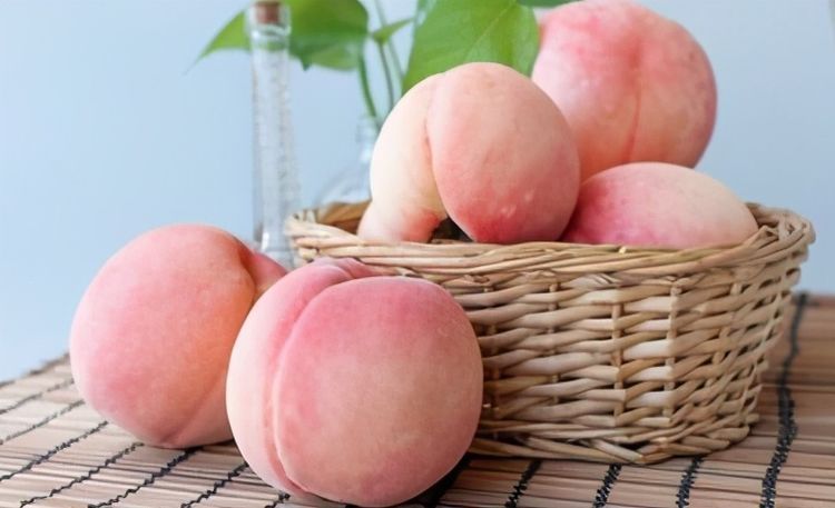 桃子|女生不想早衰,3种食物不能少,排毒瘦身,缓解疲劳,好处多多!