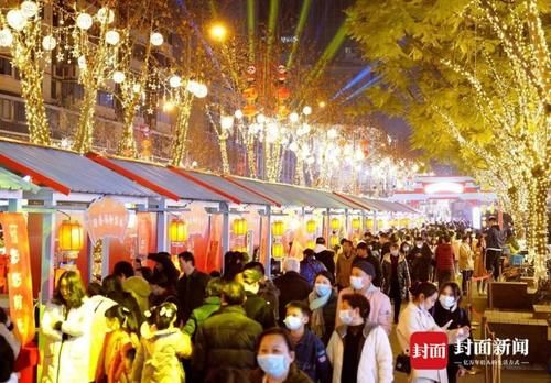 灯笼亮了 成都年味浓了|图说生活 |灯笼亮了 成都年味浓了\＂,\＂i11\＂:\＂图说生活