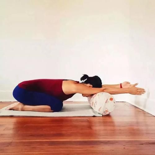 双腿|墙壁才是最好的瑜伽老师，初学者必知！